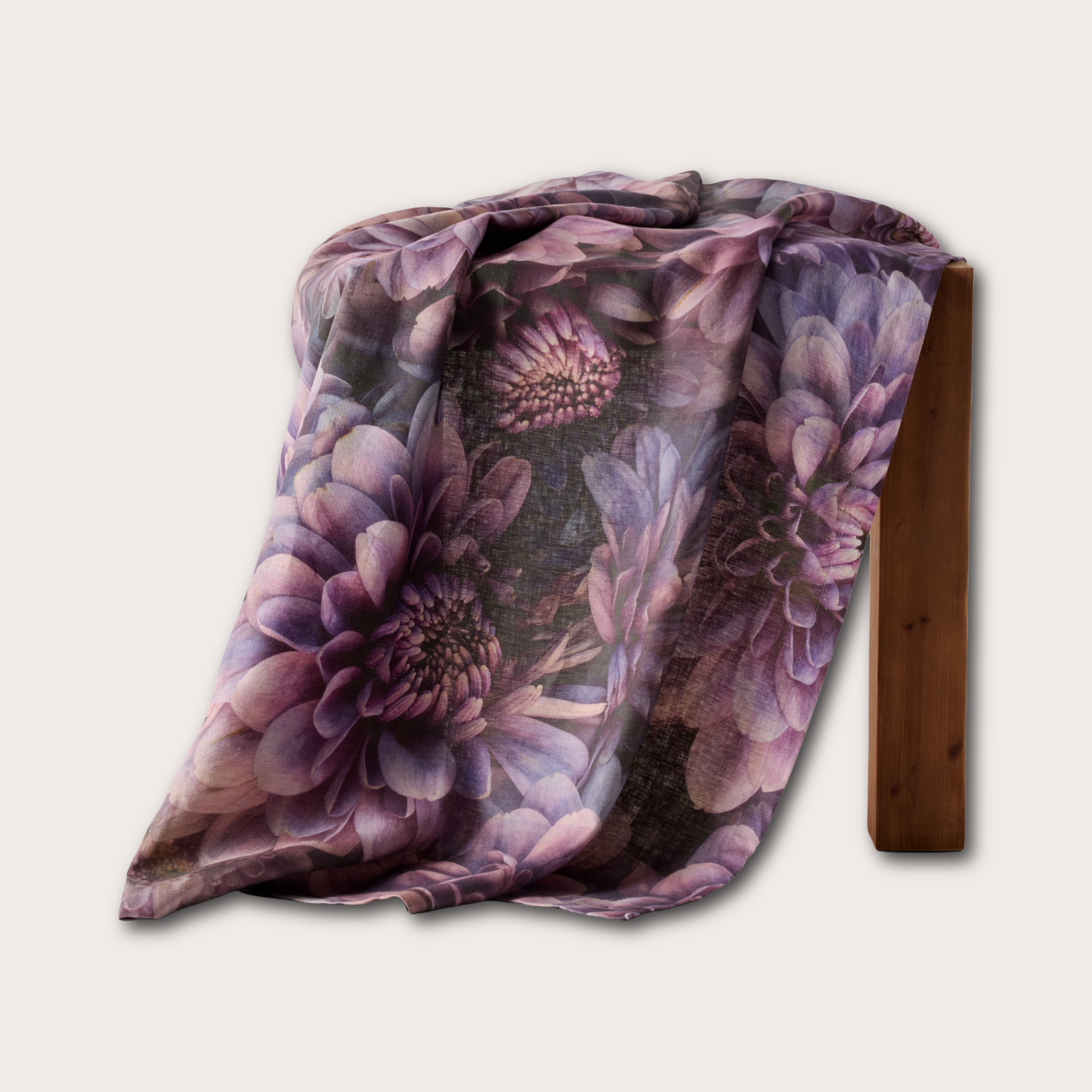 Dahlia Tablecloth