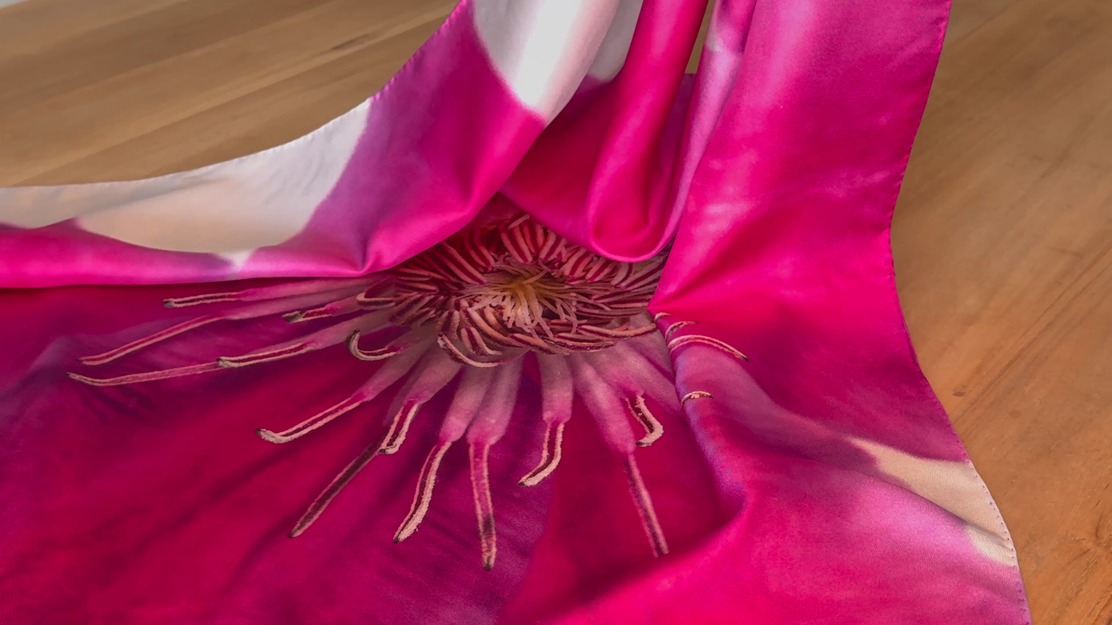 Pink Aisian Virginsbower Scarf