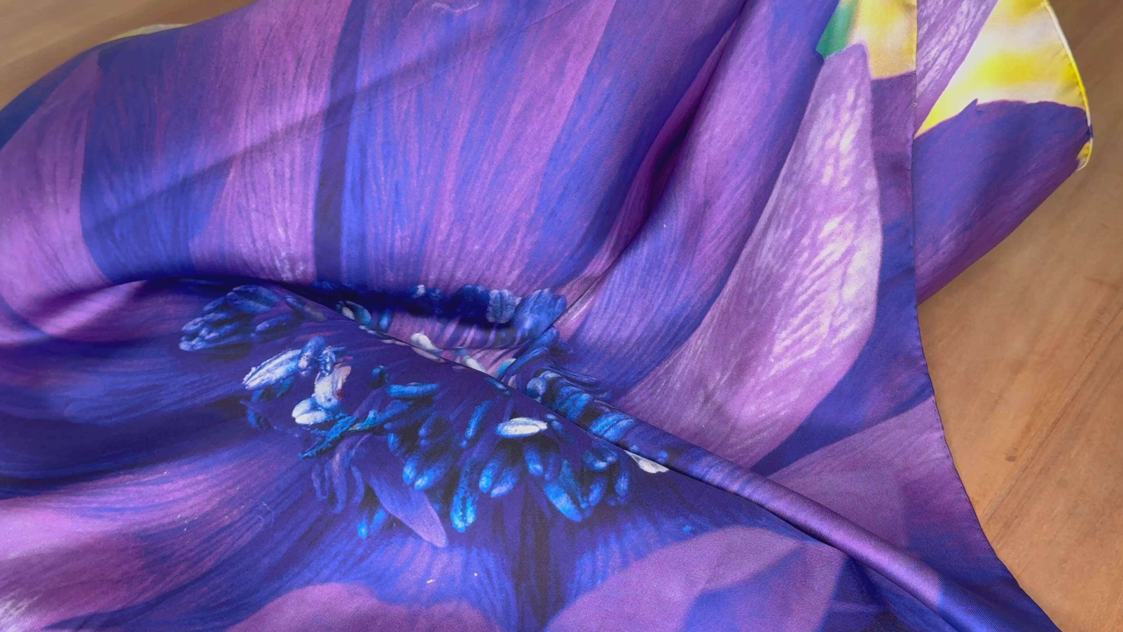 Poppy Anemone Scarf